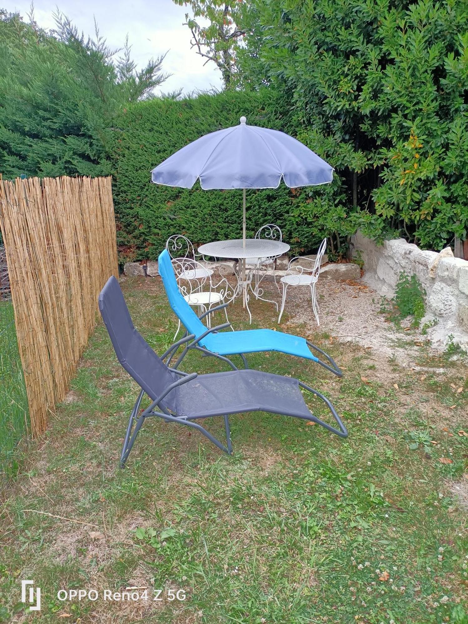 Gite Insolite Le Pressoir En Touraine Vallières-les-Grandes Exteriör bild